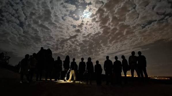 KAPADOKYA GECE YÜRÜYÜŞÜ(PERİ BACALARI BALON SEYİRLİ)